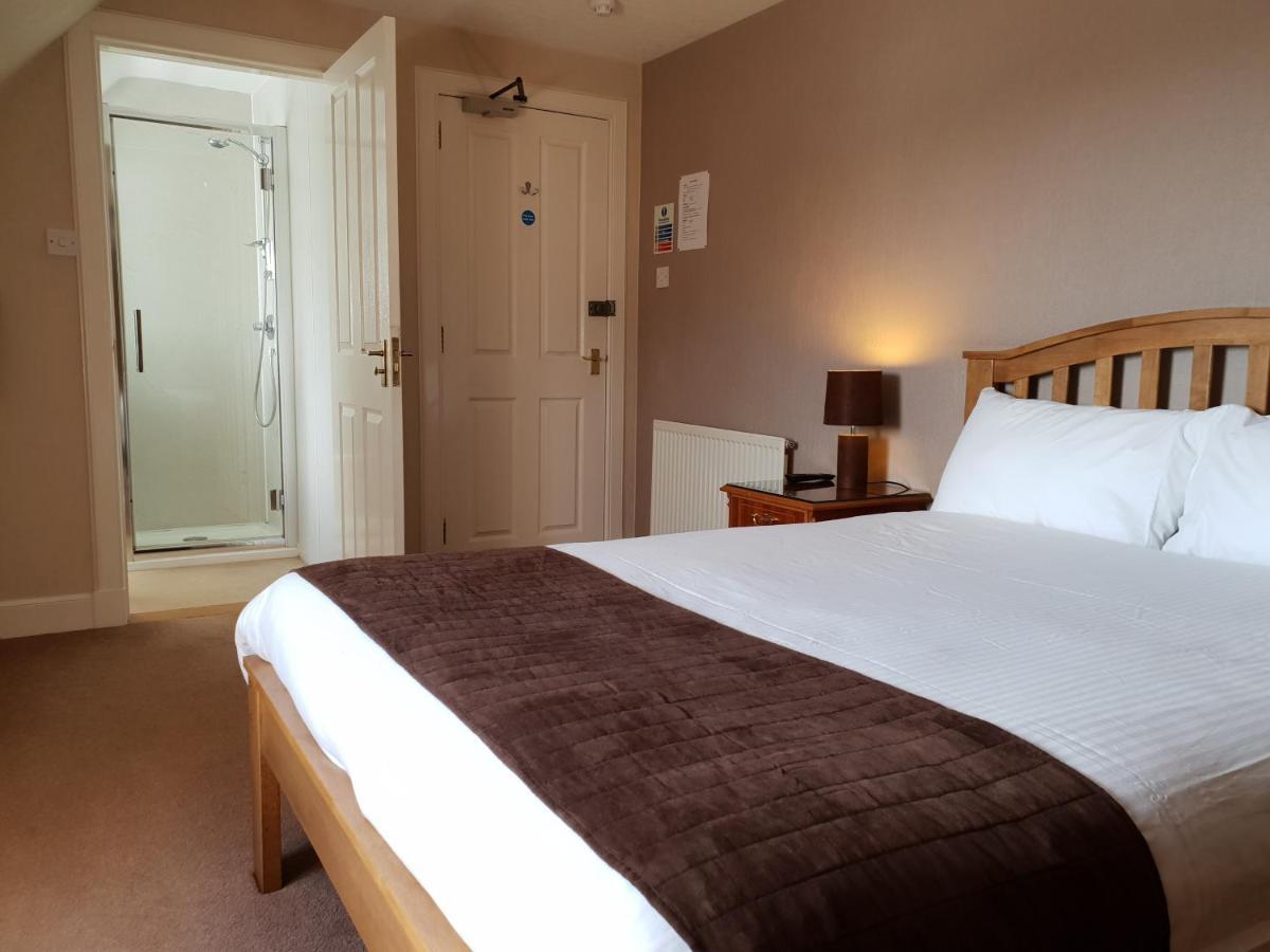 Commercial Hotel Alness Luaran gambar