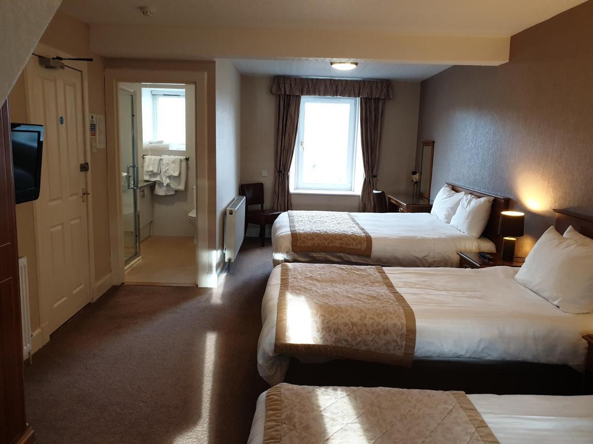 Commercial Hotel Alness Luaran gambar