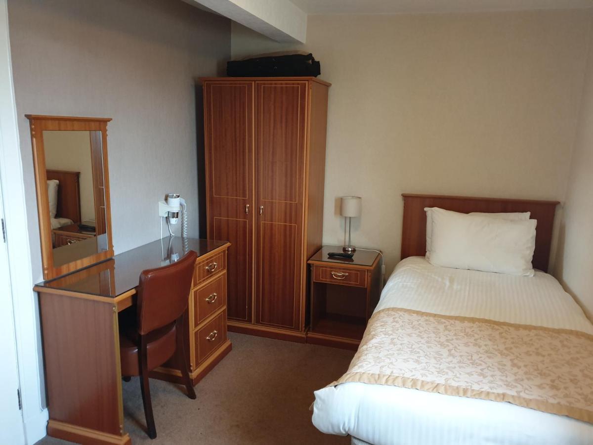 Commercial Hotel Alness Luaran gambar