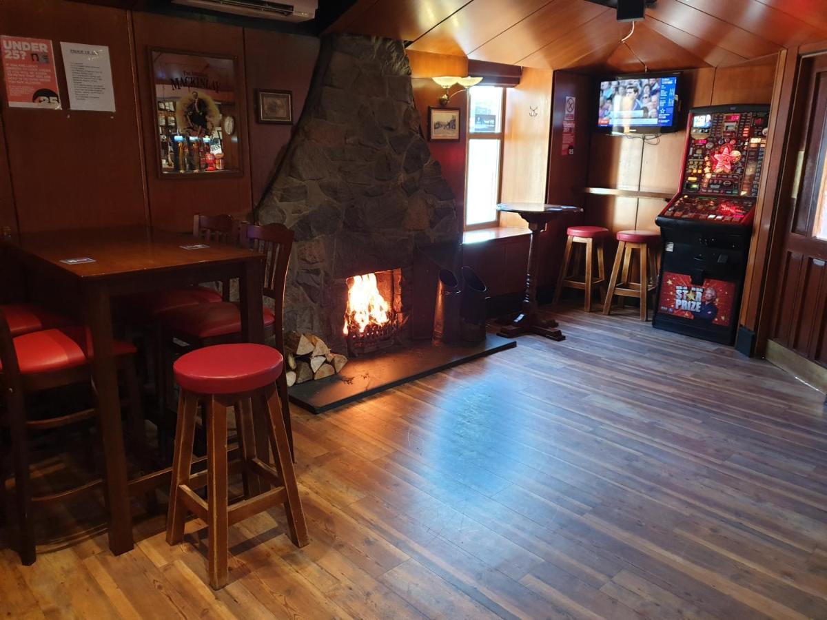 Commercial Hotel Alness Luaran gambar