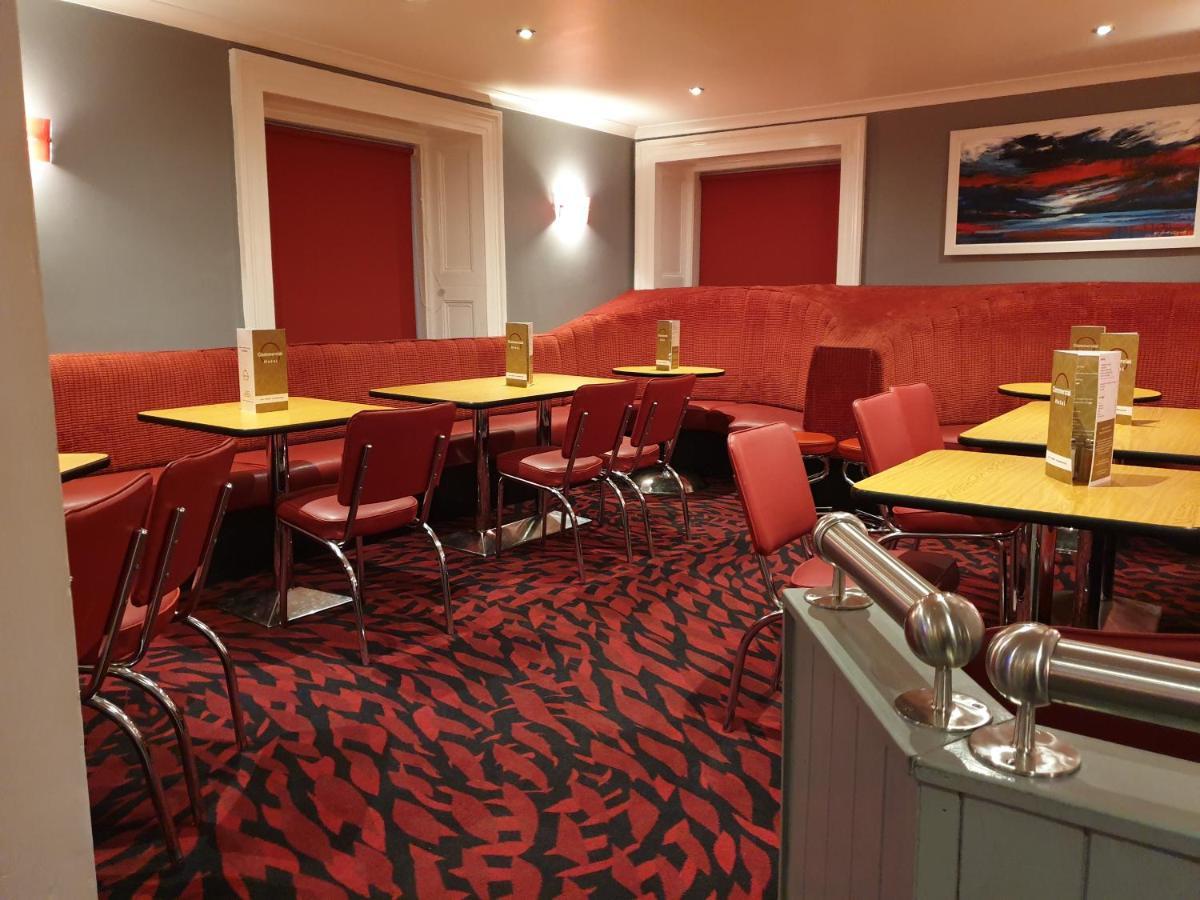 Commercial Hotel Alness Luaran gambar